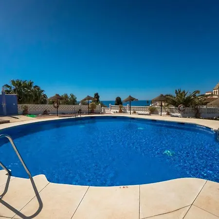 Capistrano Playa 712 Menyber アパート